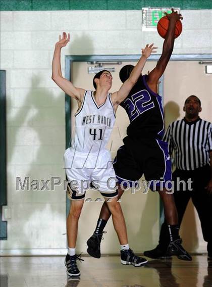 Thumbnail 3 in Eastside vs West Ranch (Canyon Classic) photogallery.