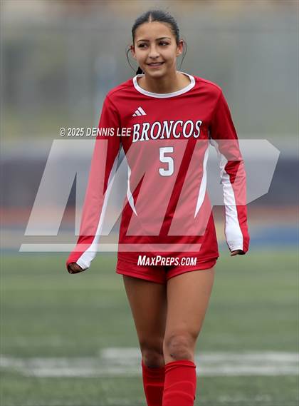 Thumbnail 2 in Bella Vista vs. St. Francis (Raider Cup Classic) photogallery.