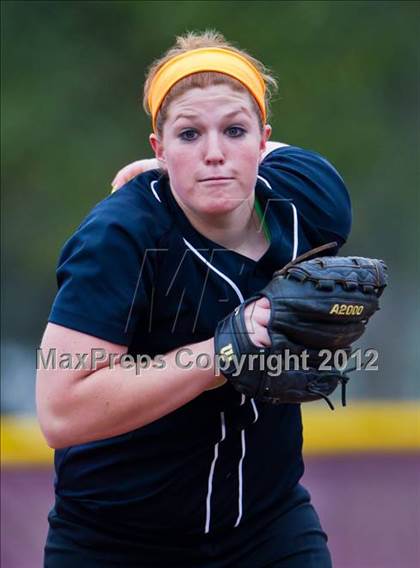 Thumbnail 3 in Dickinson vs Foster (1st Caapitol Classic) photogallery.