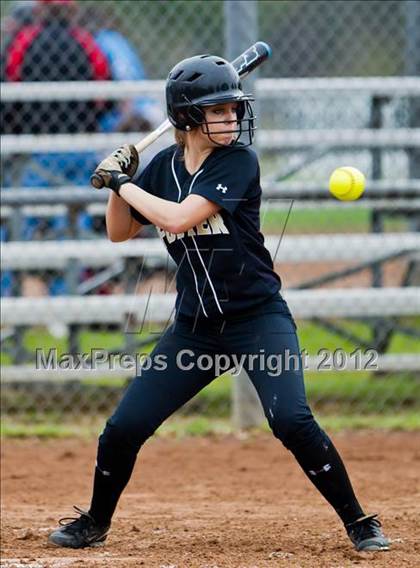 Thumbnail 3 in Dickinson vs Foster (1st Caapitol Classic) photogallery.