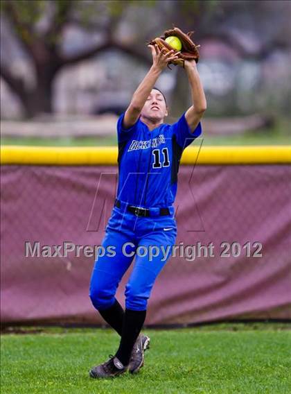 Thumbnail 2 in Dickinson vs Foster (1st Caapitol Classic) photogallery.
