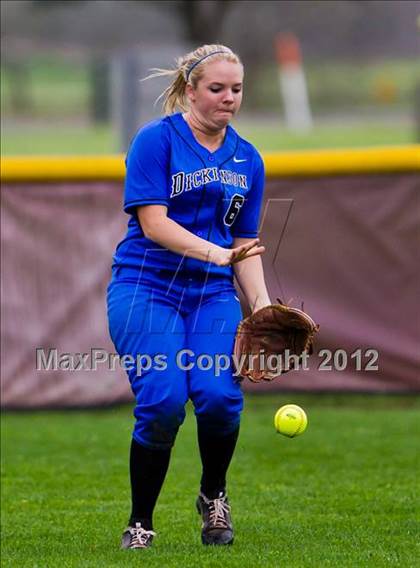 Thumbnail 3 in Dickinson vs Foster (1st Caapitol Classic) photogallery.