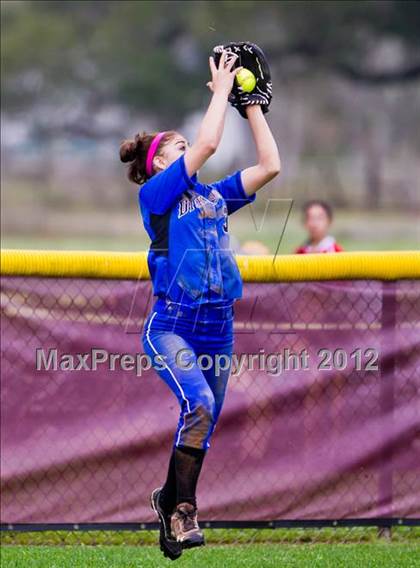 Thumbnail 2 in Dickinson vs Foster (1st Caapitol Classic) photogallery.