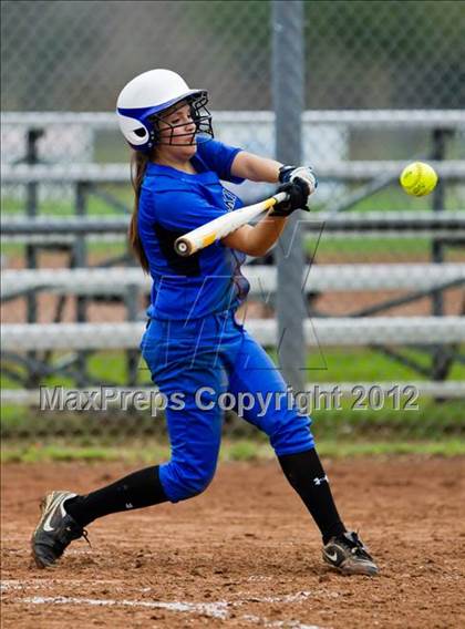 Thumbnail 2 in Dickinson vs Foster (1st Caapitol Classic) photogallery.