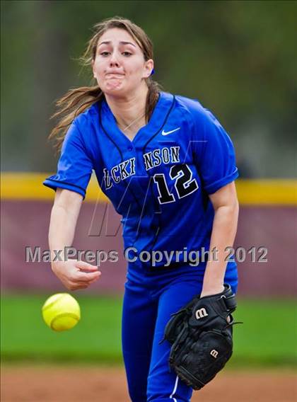Thumbnail 3 in Dickinson vs Foster (1st Caapitol Classic) photogallery.