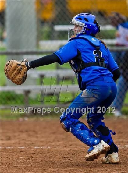 Thumbnail 3 in Dickinson vs Foster (1st Caapitol Classic) photogallery.