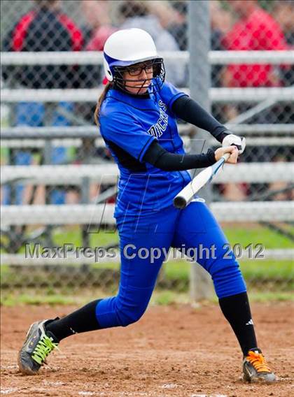 Thumbnail 2 in Dickinson vs Foster (1st Caapitol Classic) photogallery.