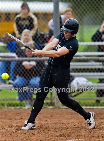 Thumbnail 3 in Dickinson vs Foster (1st Caapitol Classic) photogallery.