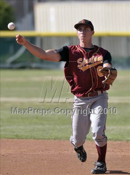 Thumbnail 1 in St Paul vs La Canada (CIF SS Playoffs) photogallery.