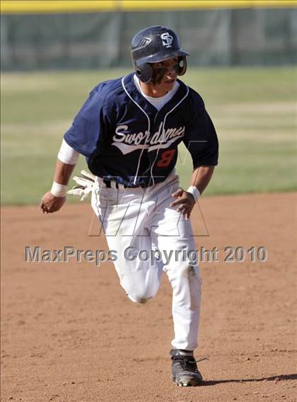 Thumbnail 2 in St Paul vs La Canada (CIF SS Playoffs) photogallery.