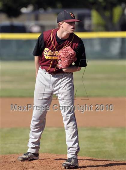 Thumbnail 3 in St Paul vs La Canada (CIF SS Playoffs) photogallery.