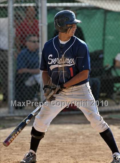 Thumbnail 3 in St Paul vs La Canada (CIF SS Playoffs) photogallery.