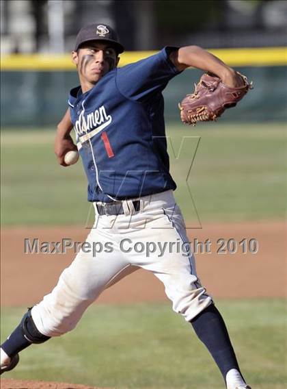 Thumbnail 3 in St Paul vs La Canada (CIF SS Playoffs) photogallery.