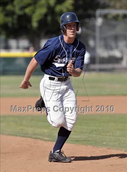 Thumbnail 2 in St Paul vs La Canada (CIF SS Playoffs) photogallery.