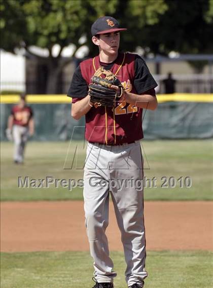Thumbnail 2 in St Paul vs La Canada (CIF SS Playoffs) photogallery.