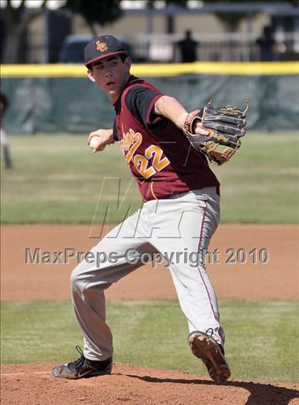 Thumbnail 3 in St Paul vs La Canada (CIF SS Playoffs) photogallery.