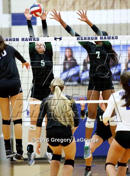 Thumbnail 2 in Carroll @ Hebron photogallery.