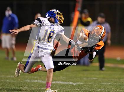 Thumbnail 2 in Union/Allegheny-Clarion Valley @ Smethport (District IX A First Round) photogallery.