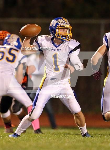 Thumbnail 1 in Union/Allegheny-Clarion Valley @ Smethport (District IX A First Round) photogallery.