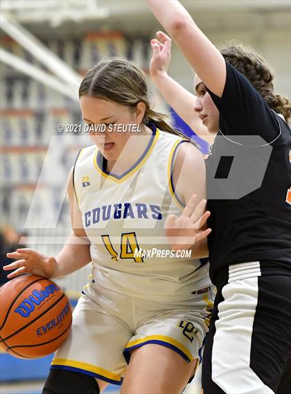 Thumbnail 1 in Roseville @ Del Campo photogallery.