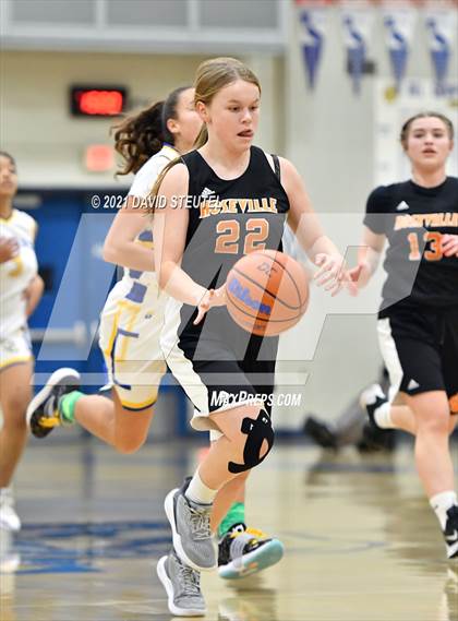 Thumbnail 3 in Roseville @ Del Campo photogallery.