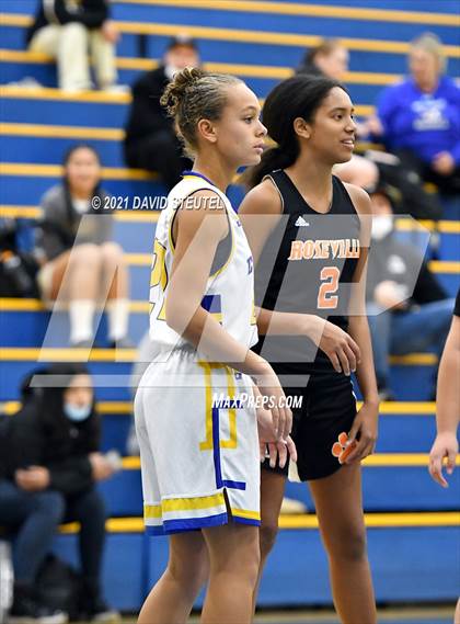 Thumbnail 1 in Roseville @ Del Campo photogallery.