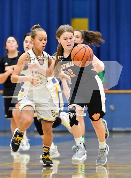 Thumbnail 2 in Roseville @ Del Campo photogallery.