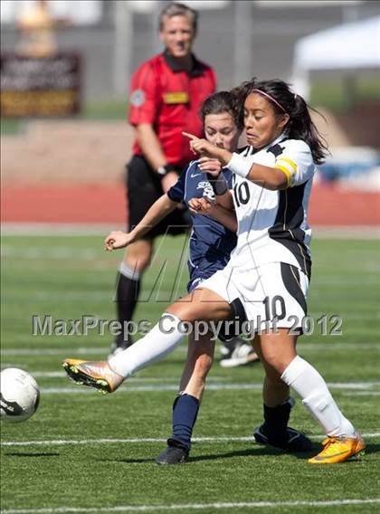 Thumbnail 2 in Citrus Valley vs Sierra Canyon (CIF SS D7 Final) photogallery.