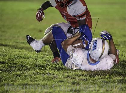 Thumbnail 3 in El Camino Real @ Van Nuys photogallery.