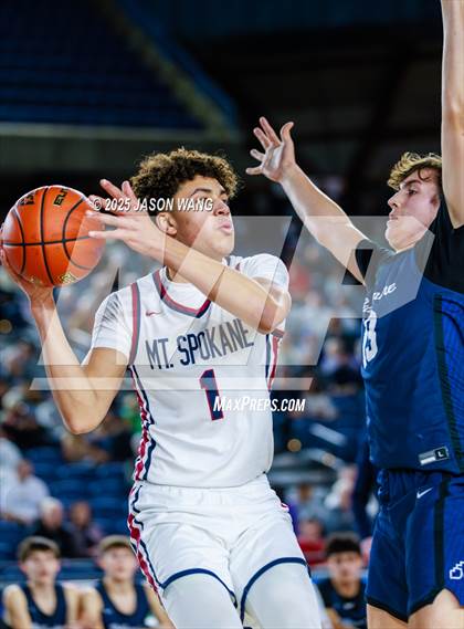 Thumbnail 2 in Mt. Spokane vs. Bellarmine Prep (WIAA 3A Quarter Final) photogallery.