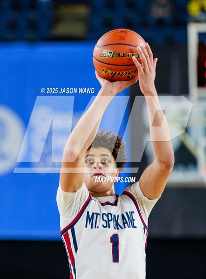 Thumbnail 3 in Mt. Spokane vs. Bellarmine Prep (WIAA 3A Quarter Final) photogallery.
