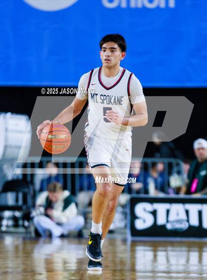 Thumbnail 2 in Mt. Spokane vs. Bellarmine Prep (WIAA 3A Quarter Final) photogallery.