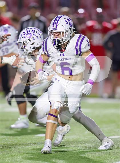 Thumbnail 2 in Jacksboro vs. Holliday (UIL 3A Region Semifinal) photogallery.