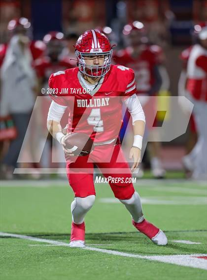 Thumbnail 1 in Jacksboro vs. Holliday (UIL 3A Region Semifinal) photogallery.
