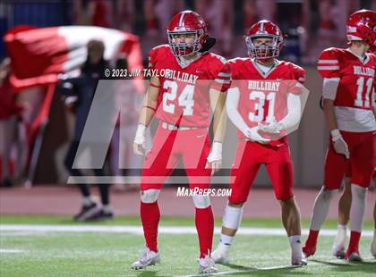 Thumbnail 2 in Jacksboro vs. Holliday (UIL 3A Region Semifinal) photogallery.