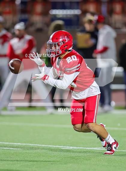 Thumbnail 1 in Jacksboro vs. Holliday (UIL 3A Region Semifinal) photogallery.
