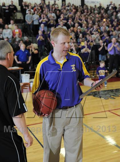 Thumbnail 2 in Clayton vs. Drummond (WIAA D5 Sectional Final) photogallery.