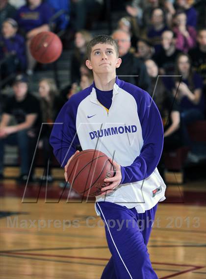 Thumbnail 3 in Clayton vs. Drummond (WIAA D5 Sectional Final) photogallery.