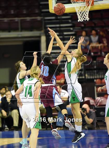 Thumbnail 1 in Ganado vs. Thatcher (AIA D4 Final) photogallery.