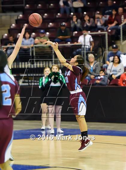Thumbnail 3 in Ganado vs. Thatcher (AIA D4 Final) photogallery.