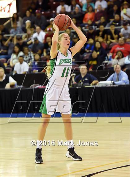 Thumbnail 2 in Ganado vs. Thatcher (AIA D4 Final) photogallery.