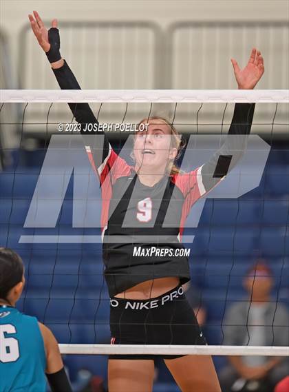 Thumbnail 1 in Kapolei vs 'Iolani (Kamehameha Tournament) photogallery.