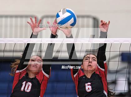 Thumbnail 3 in Kapolei vs 'Iolani (Kamehameha Tournament) photogallery.