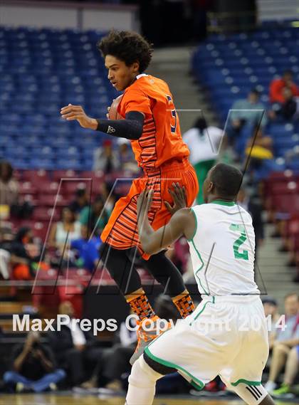 Thumbnail 1 in Drake vs Chaminade (CIF State D3 Final) photogallery.