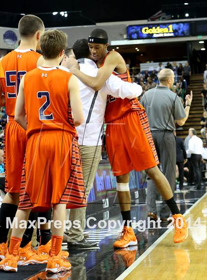 Thumbnail 3 in Drake vs Chaminade (CIF State D3 Final) photogallery.