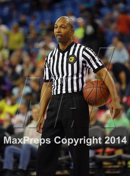 Thumbnail 2 in Drake vs Chaminade (CIF State D3 Final) photogallery.