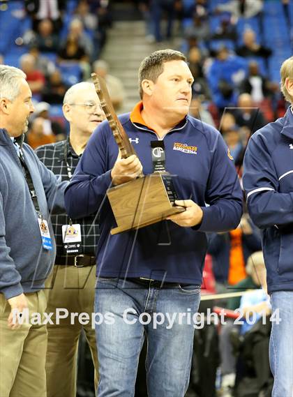 Thumbnail 3 in Drake vs Chaminade (CIF State D3 Final) photogallery.