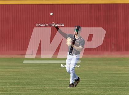 Thumbnail 3 in Sprayberry @ Lassiter photogallery.