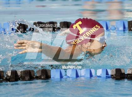 Thumbnail 2 in Wolves Invitational photogallery.