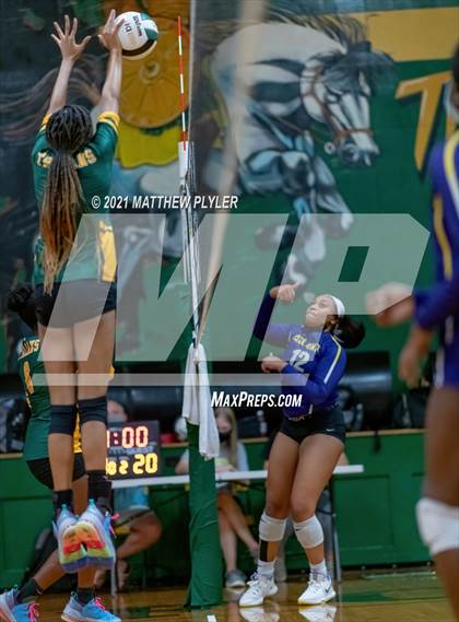 Thumbnail 1 in Jack Britt vs Pine Forest (Trojan Invitational Tournament) photogallery.